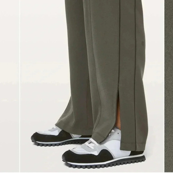 Lululemon On the Right Track Pant Size 10 Dark Olive / Black - Picture 5 of 13